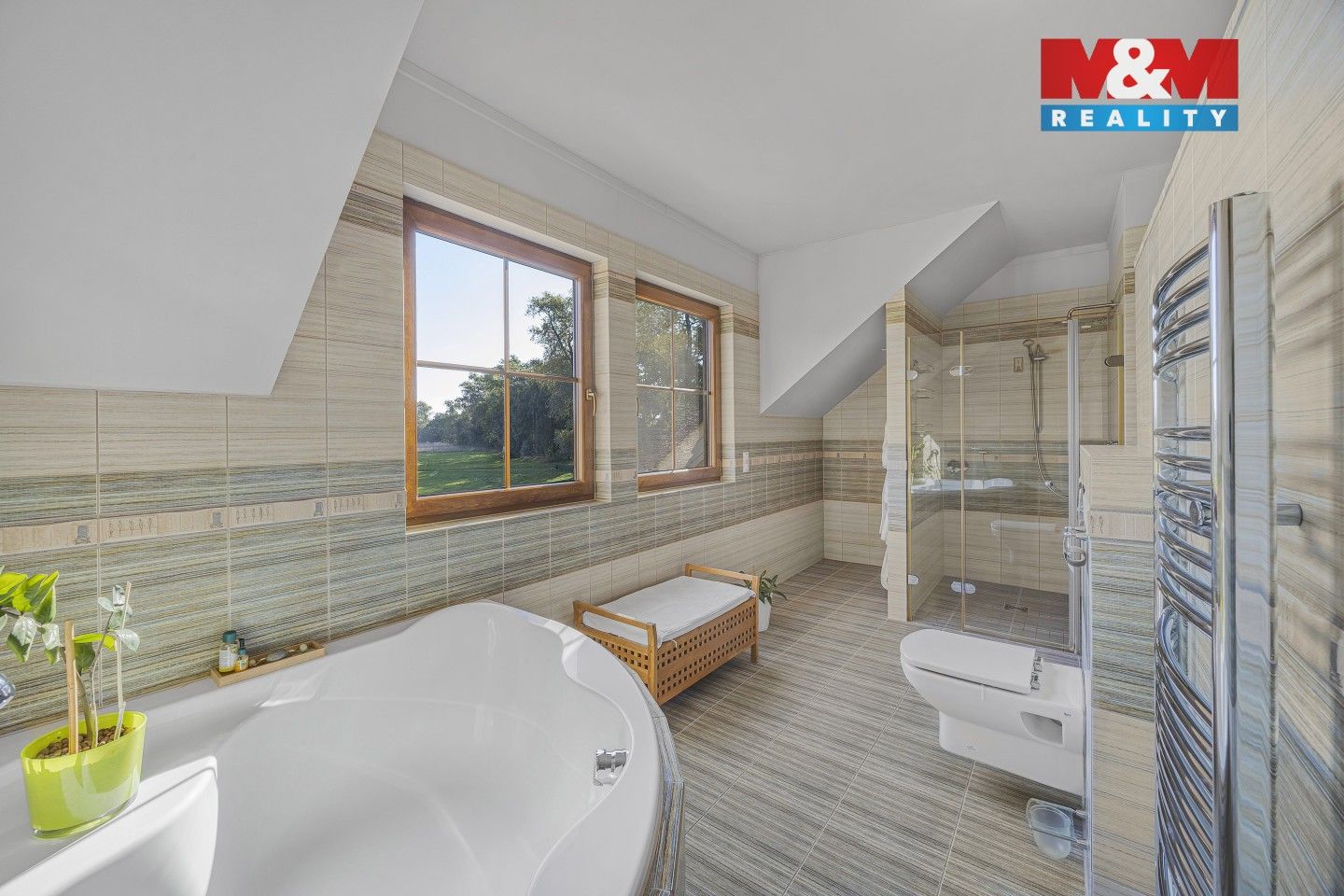 Prodej nemovitosti 360 m² - foto 14