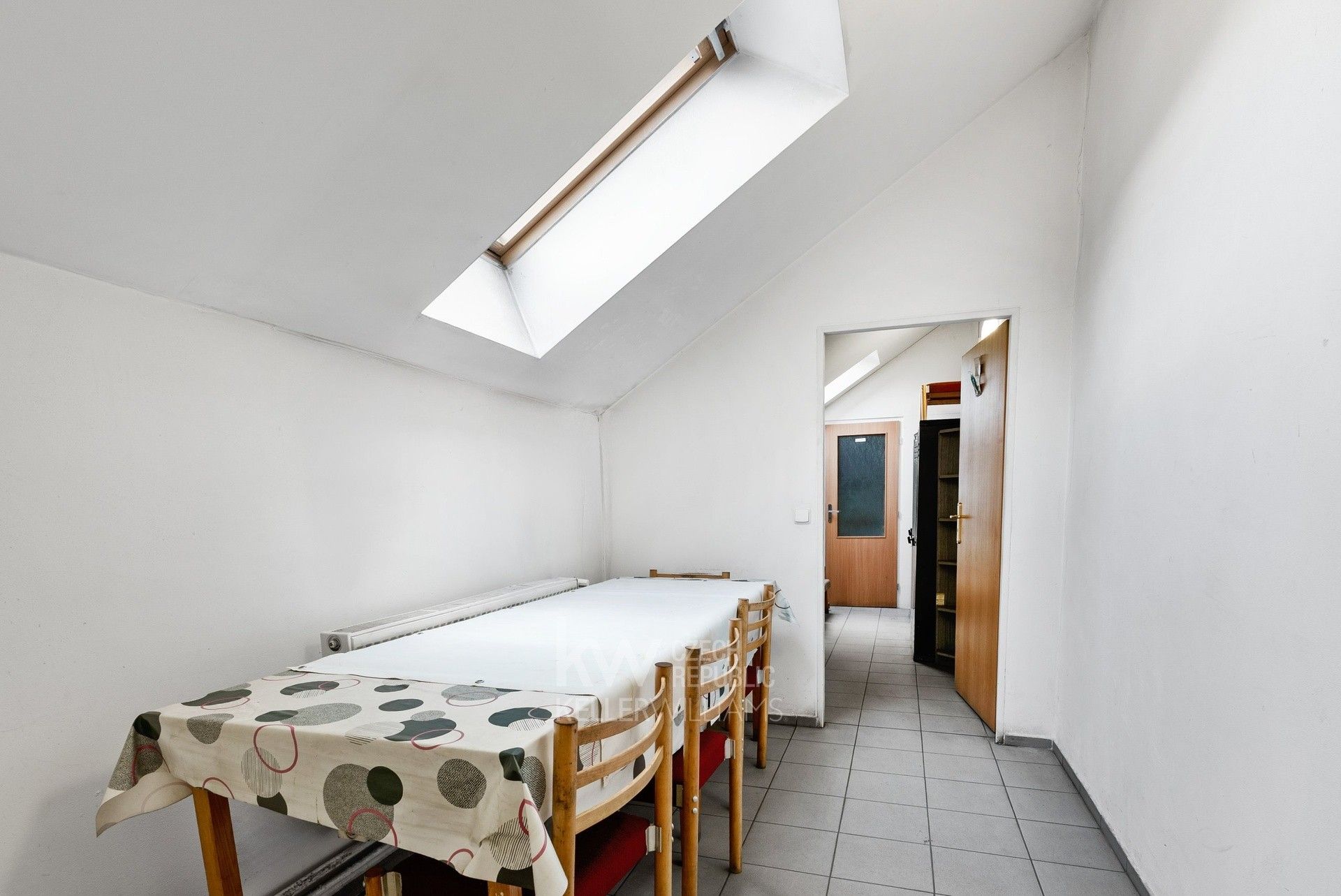 Prodej komerčního prostoru 688 m² - foto 24