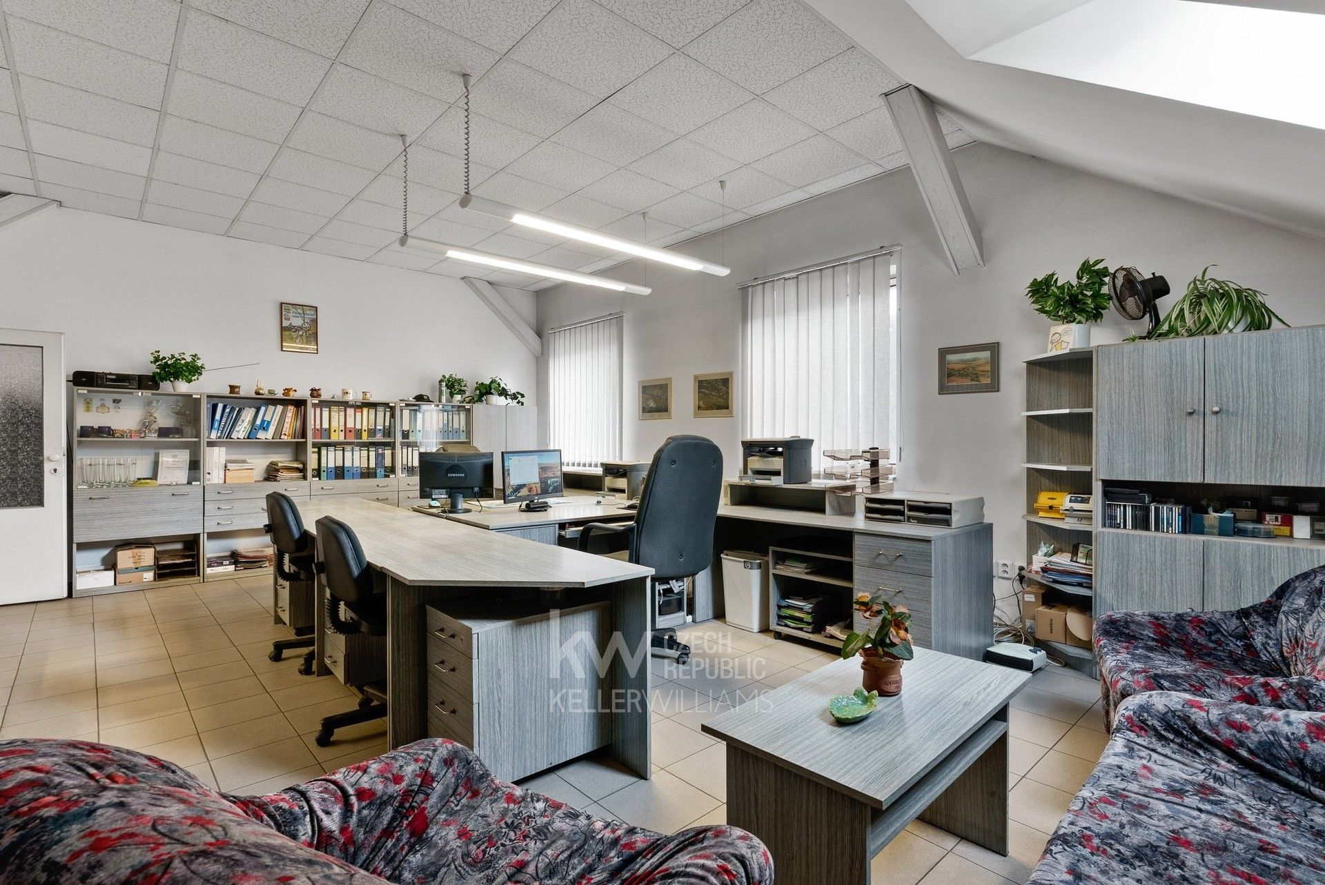 Prodej komerčního prostoru 688 m² - foto 21