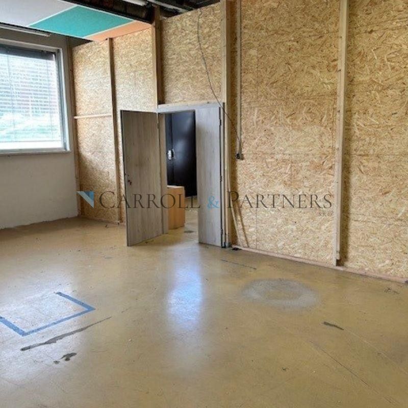 Pronájem komerčního prostoru 70 m² - foto 2