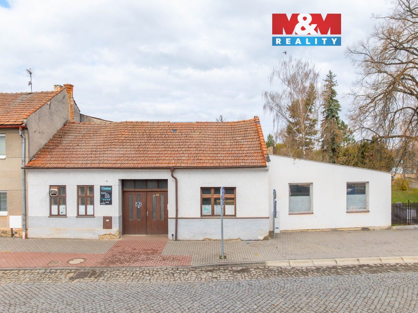 Prodej komerčního prostoru 180 m² - foto 1