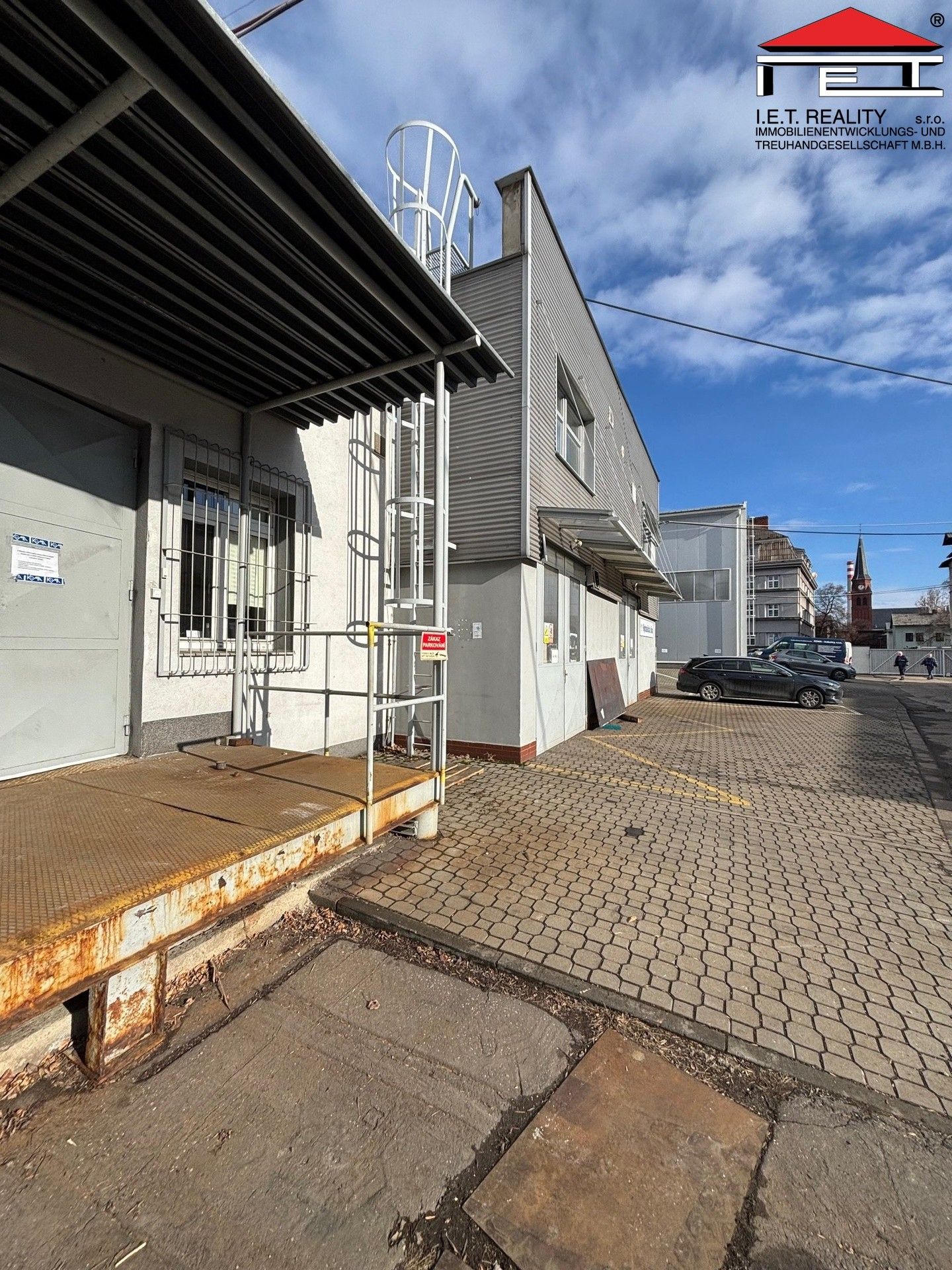 Pronájem komerčního prostoru 1415 m² - foto 15