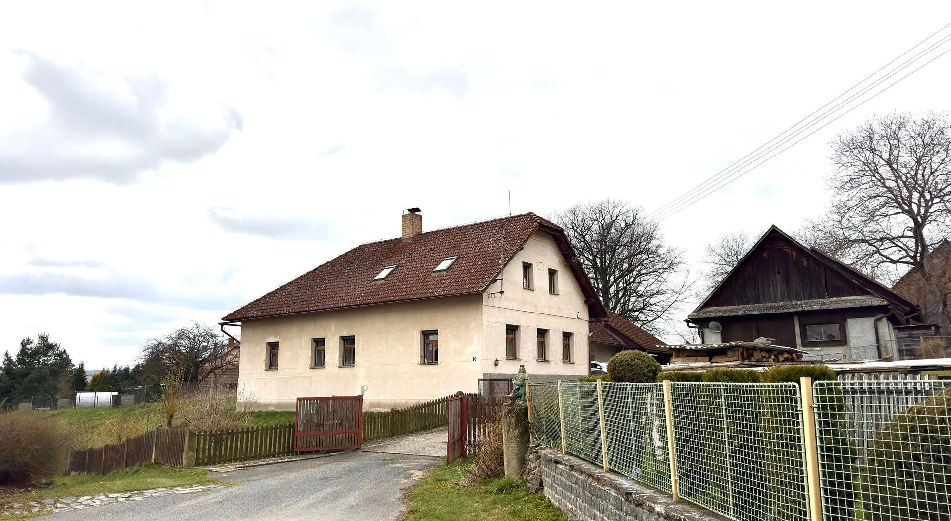 Prodej domu 290 m² - foto 1