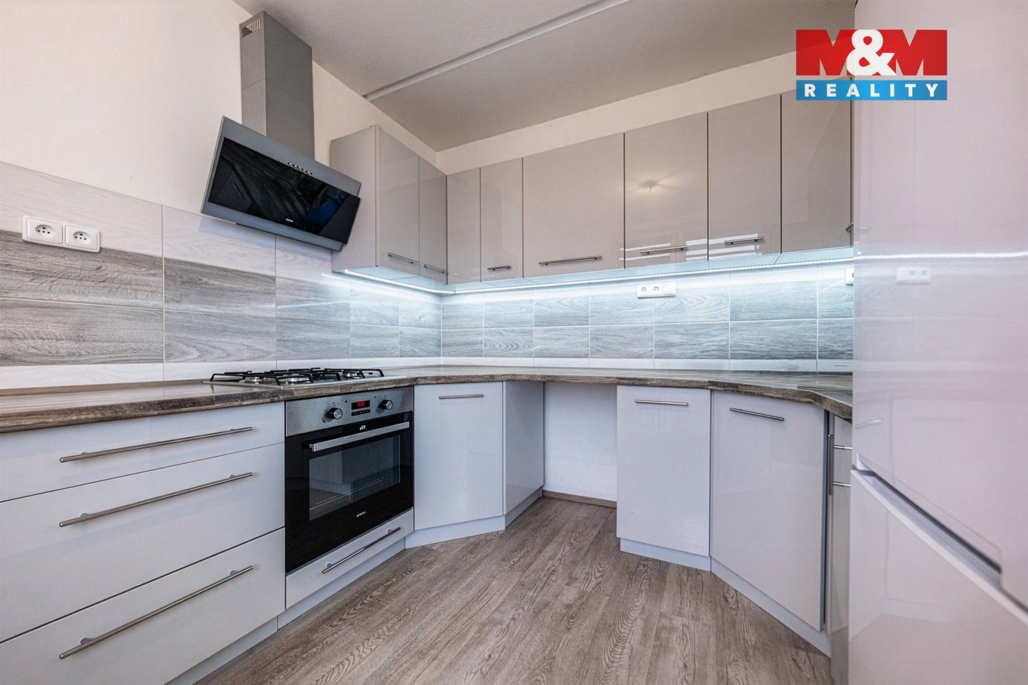 Prodej bytu 4+1 81 m² - foto 1