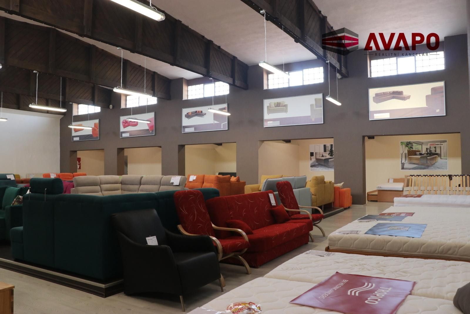 Pronájem komerčního prostoru 386 m² - foto 4