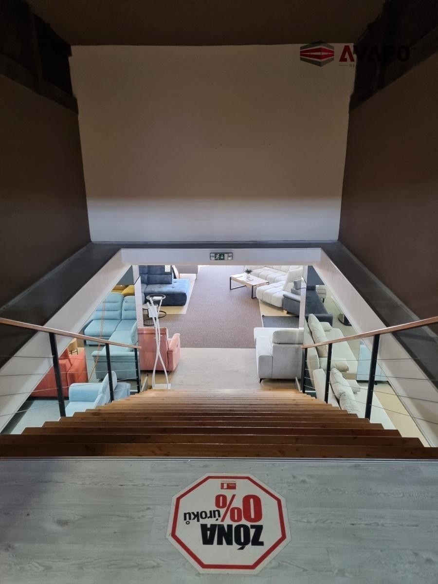 Pronájem komerčního prostoru 386 m² - foto 7