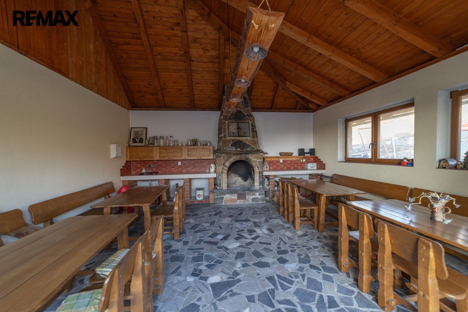 Prodej komerčního prostoru 850 m² - foto 5