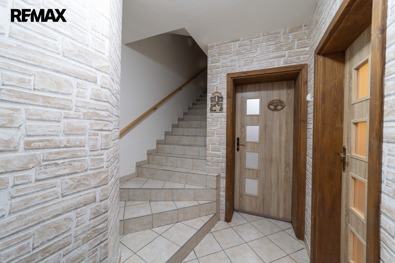 Prodej komerčního prostoru 850 m² - foto 7