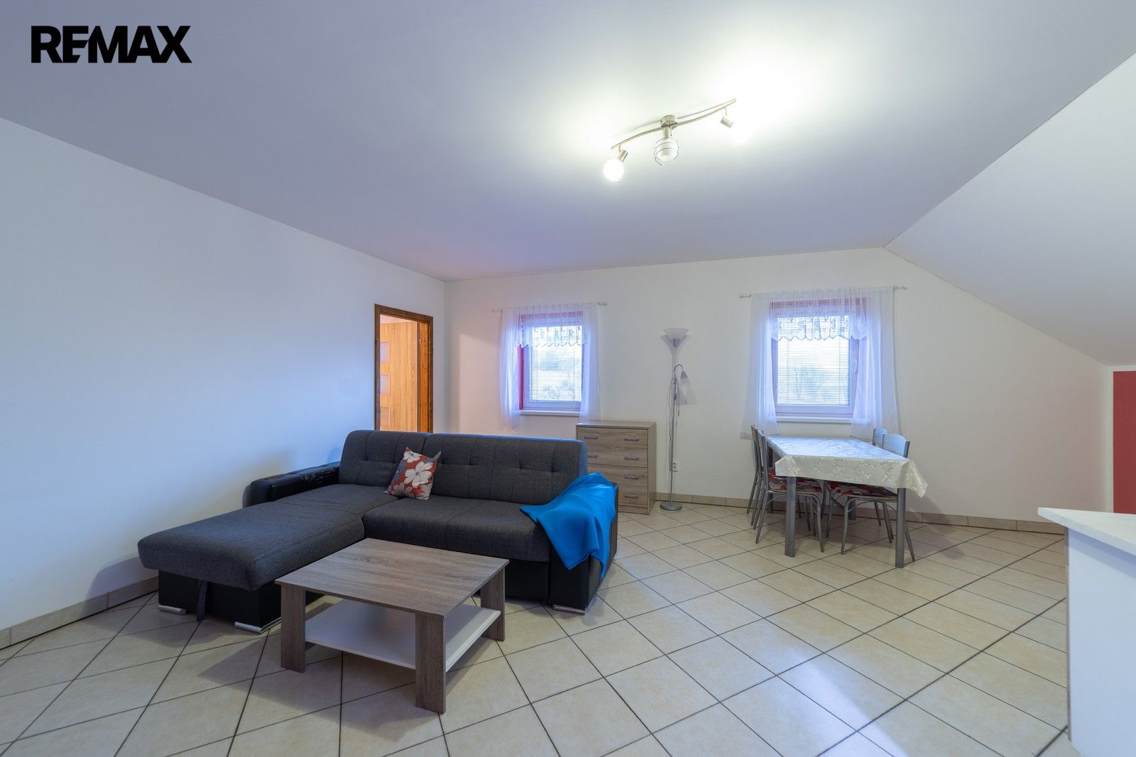 Prodej komerčního prostoru 850 m² - foto 18