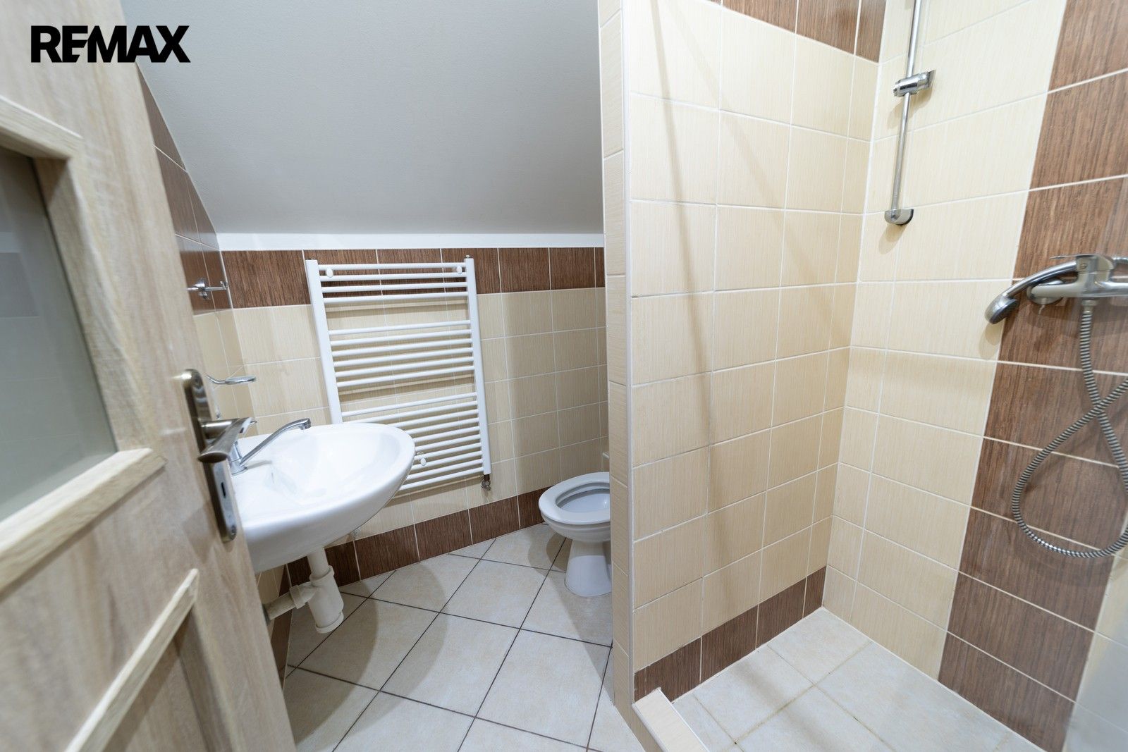 Prodej komerčního prostoru 850 m² - foto 19