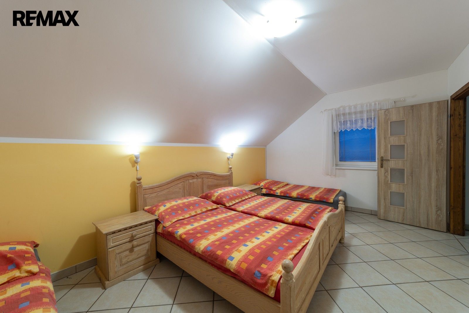 Prodej komerčního prostoru 850 m² - foto 24