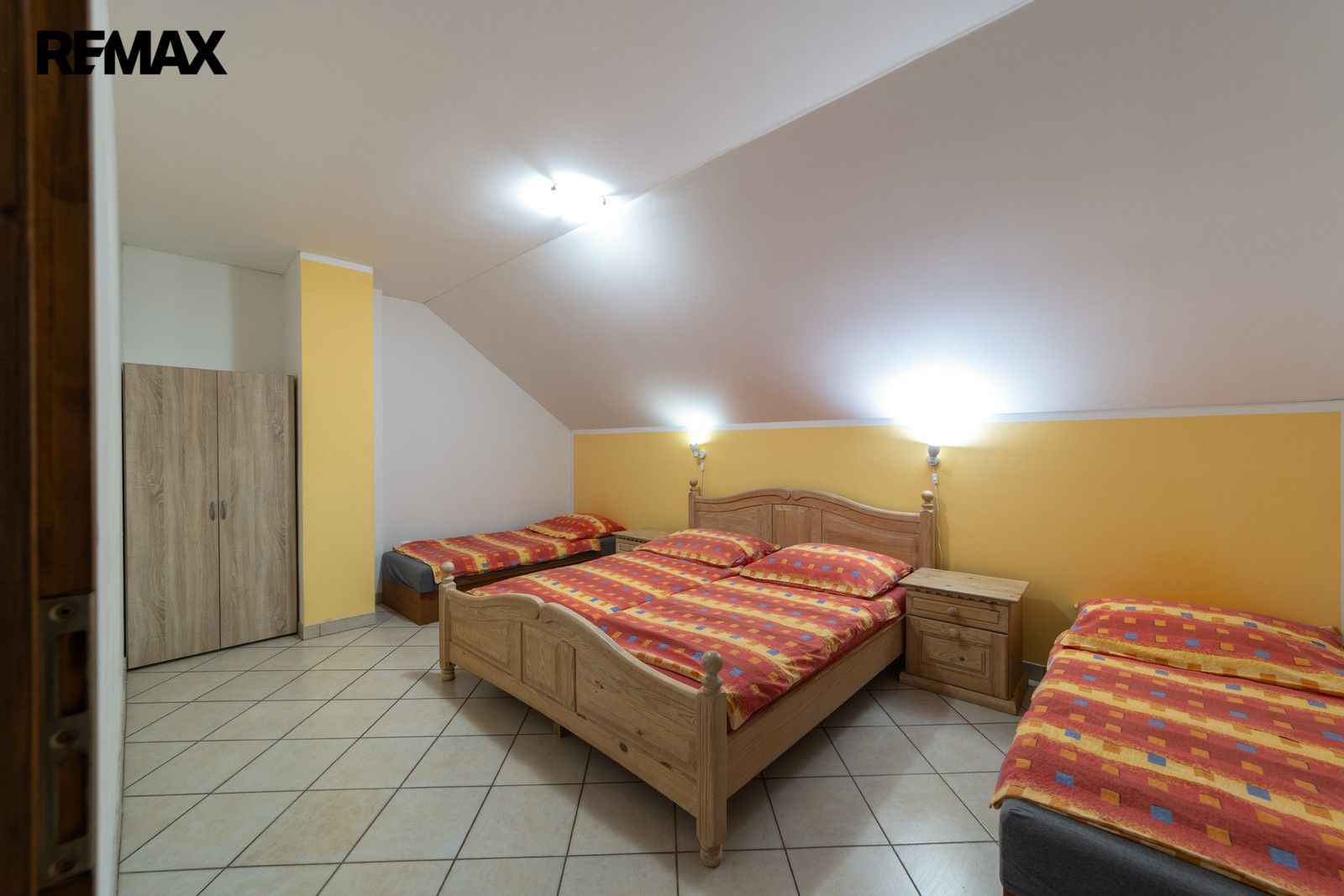 Prodej komerčního prostoru 850 m² - foto 23