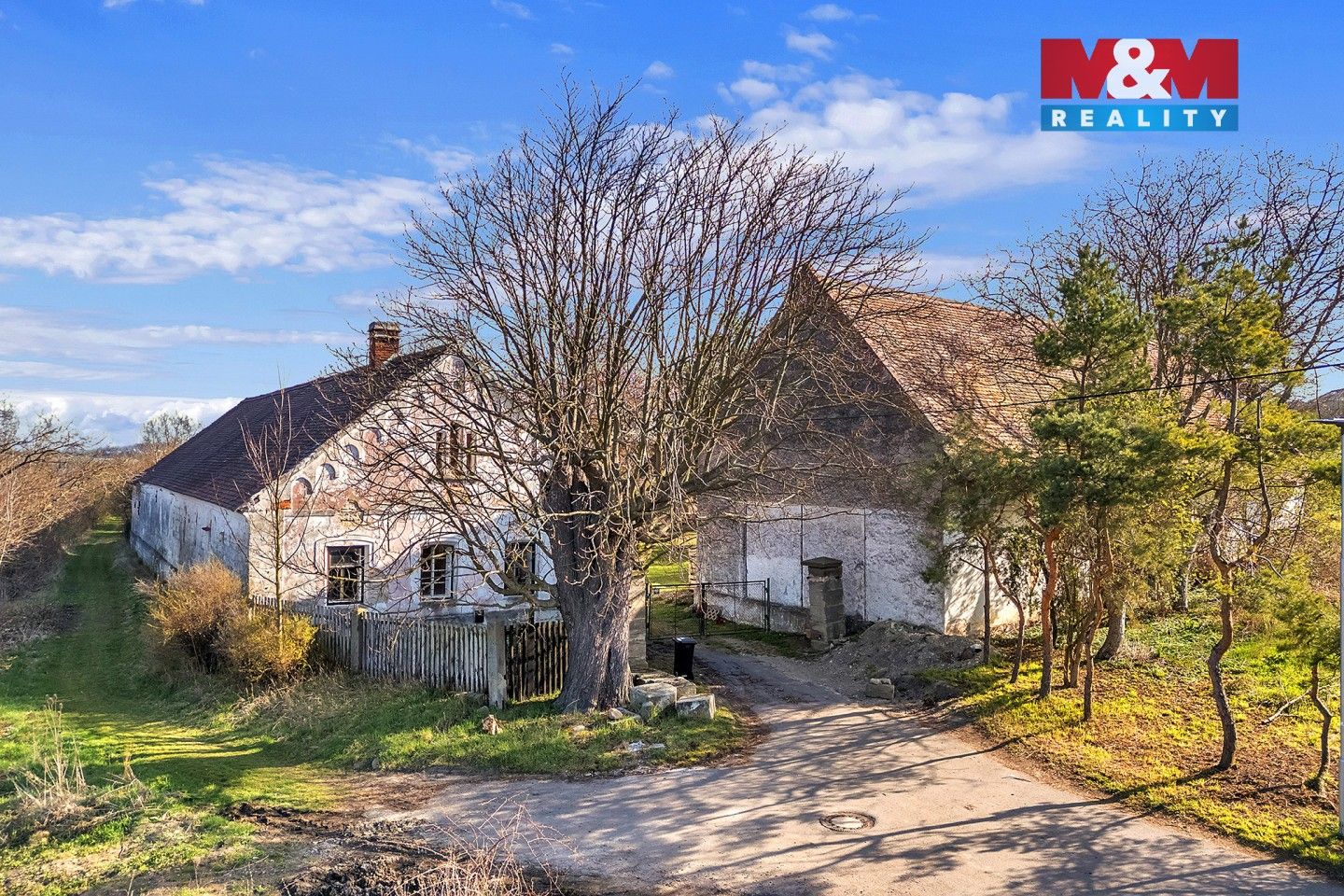 Prodej nemovitosti 253 m² - foto 4