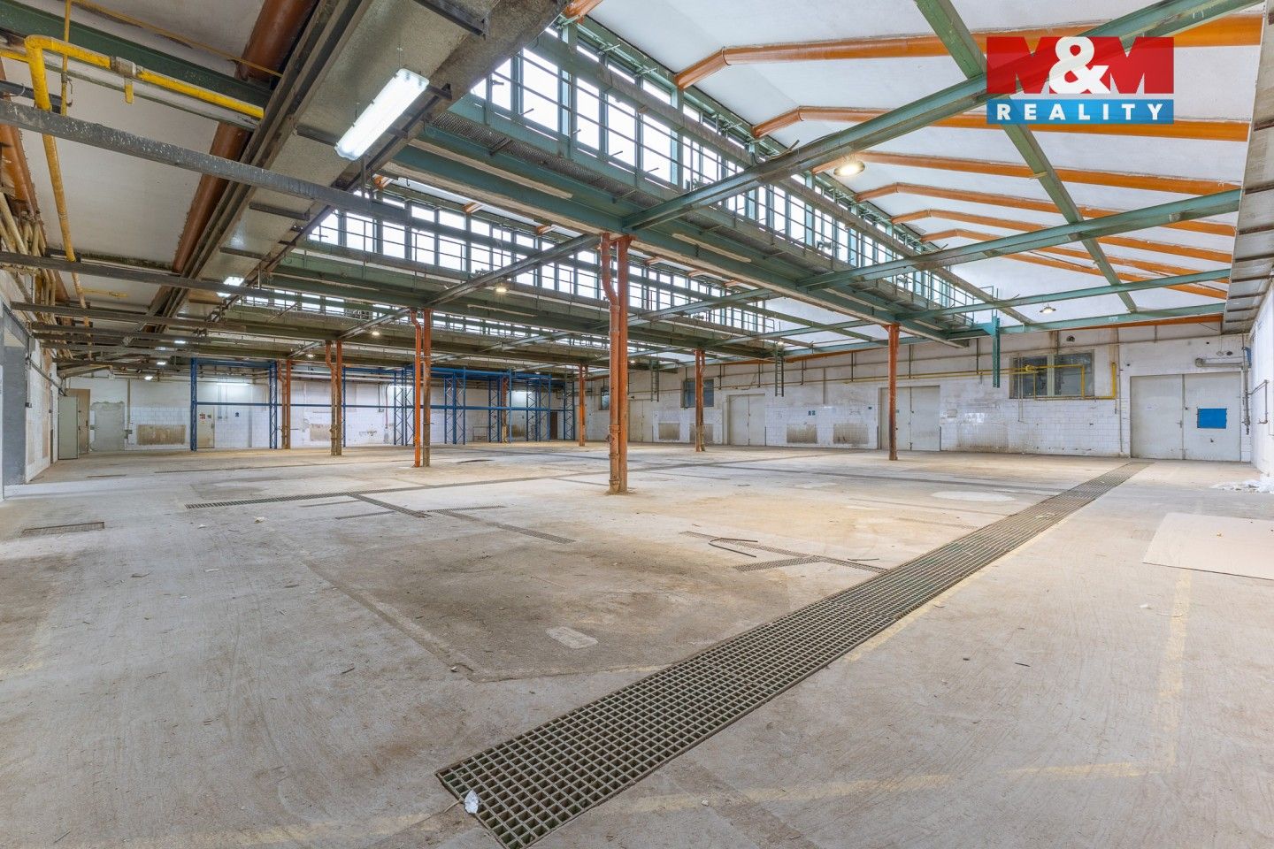 Pronájem komerčního prostoru 850 m² - foto 5