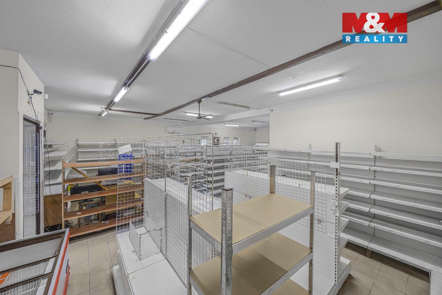 Prodej komerčního prostoru 155 m² - foto 18