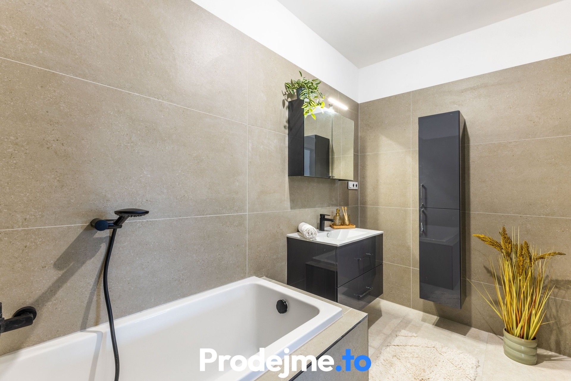 Prodej nemovitosti 113 m² - foto 3