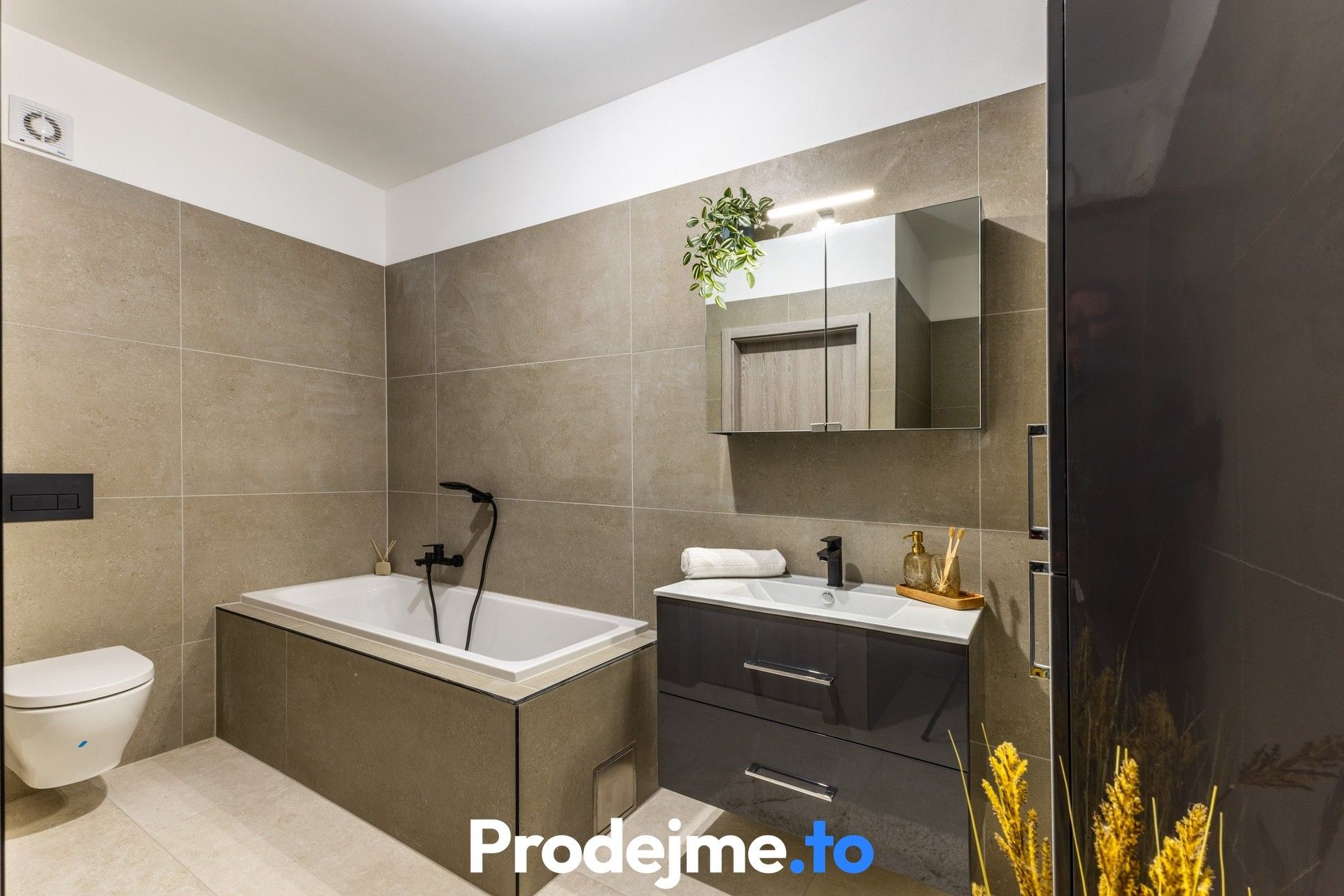 Prodej nemovitosti 113 m² - foto 13