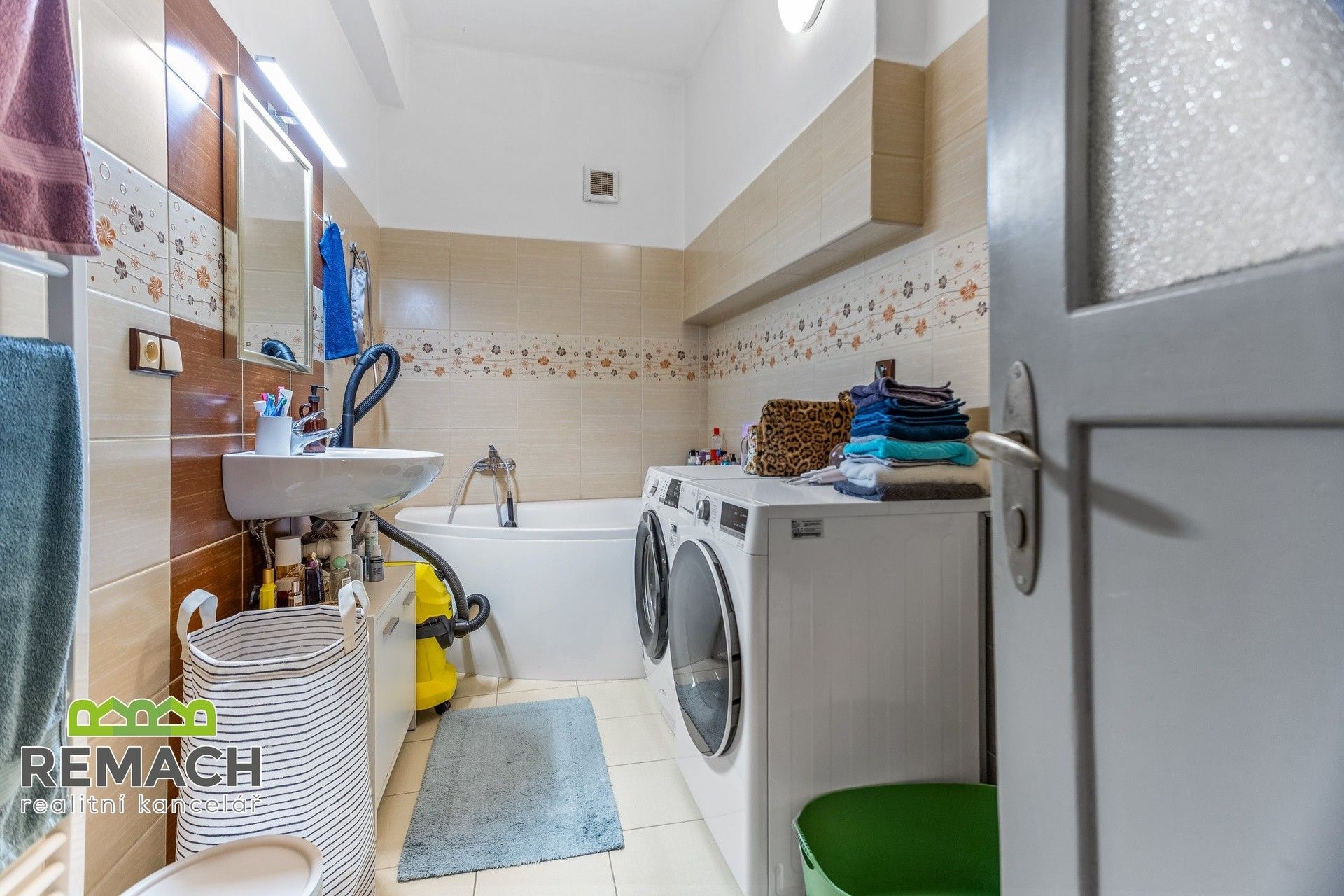 Pronájem bytu 2+1 50 m² - foto 3