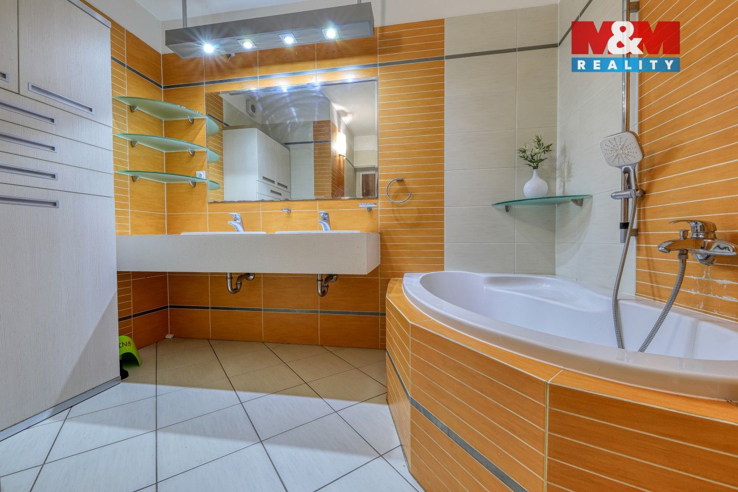 Prodej domu 220 m² - foto 5
