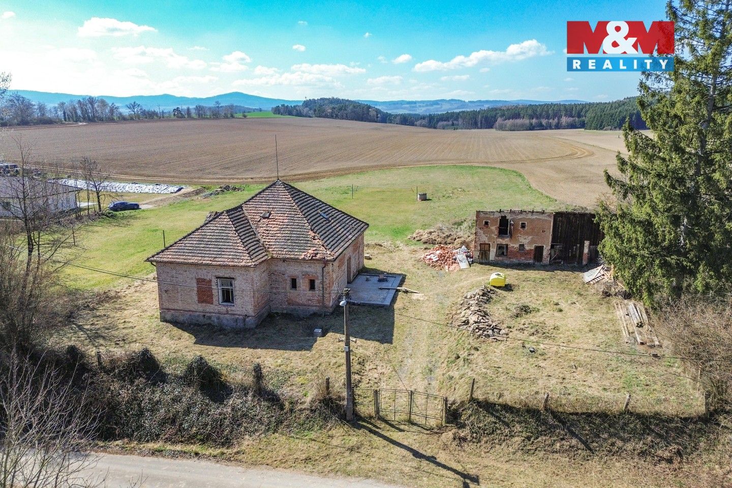 Prodej domu 150 m² - foto 1
