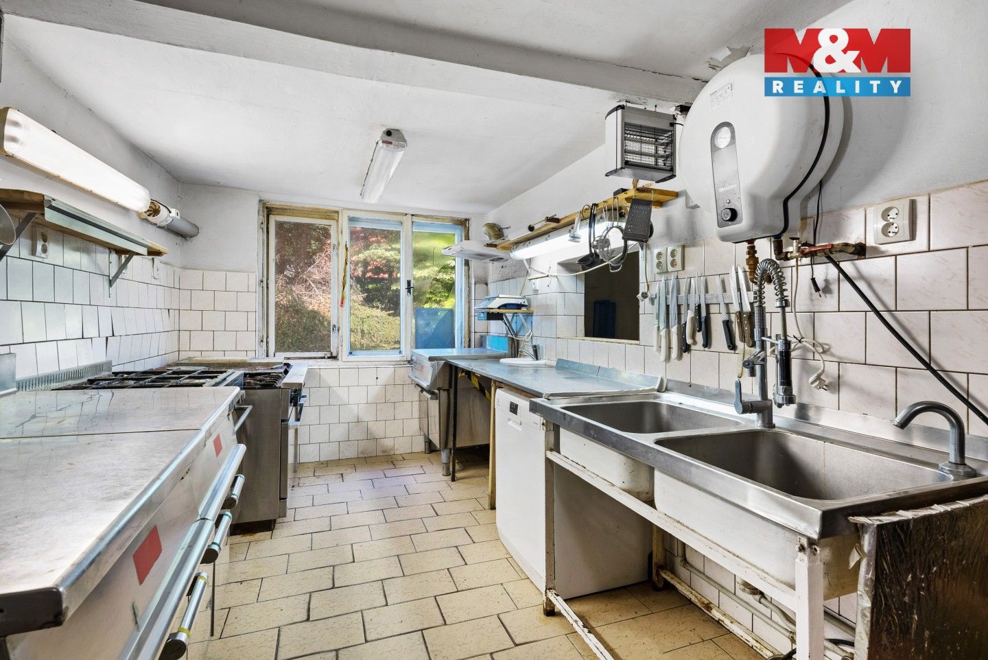 Prodej komerčního prostoru 598 m² - foto 6