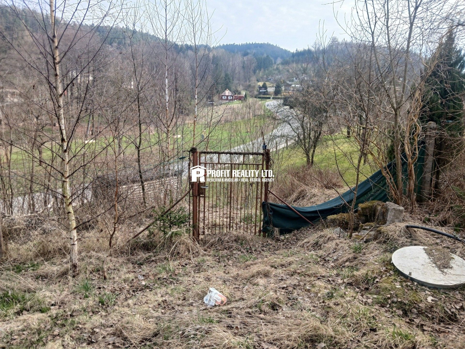 Prodej pozemku 973 m² - foto 3