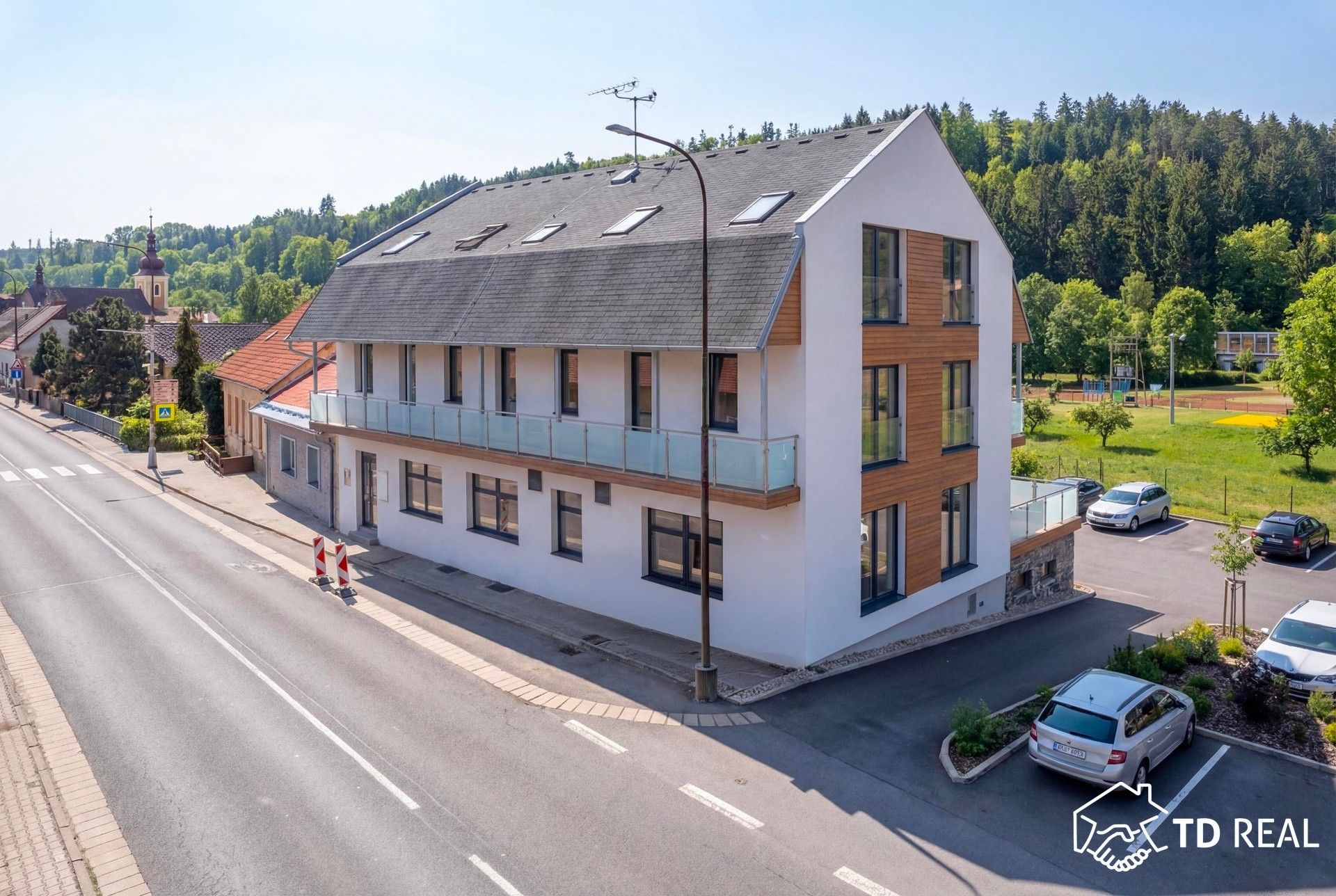Prodej komerčního prostoru 447 m² - foto 4