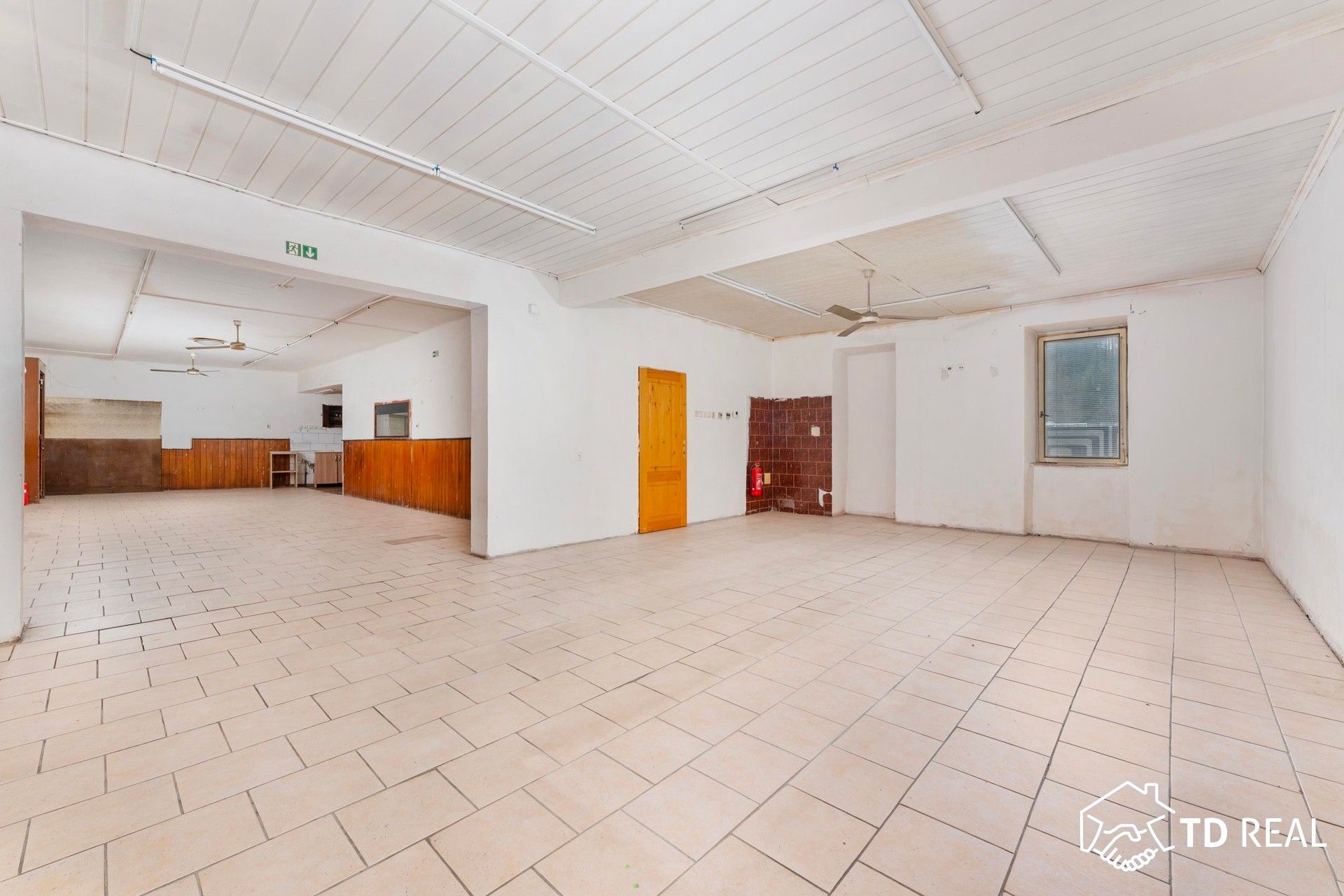 Prodej komerčního prostoru 447 m² - foto 11