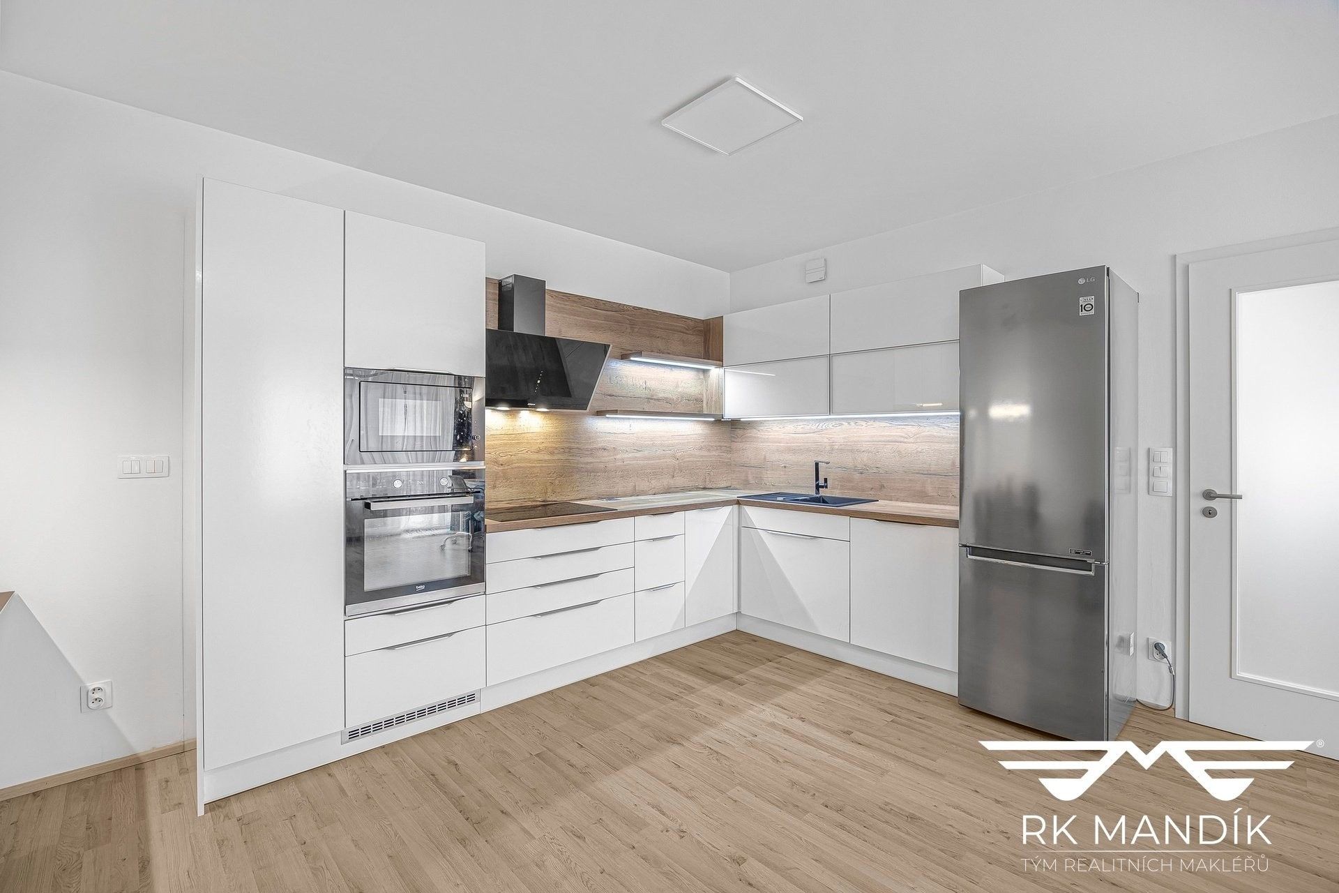 Prodej bytu 2+kk 59 m² - foto 1