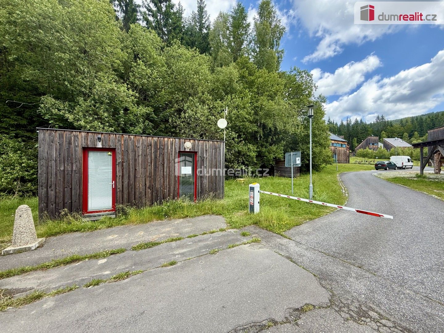Prodej pozemku 450 m² - foto 9