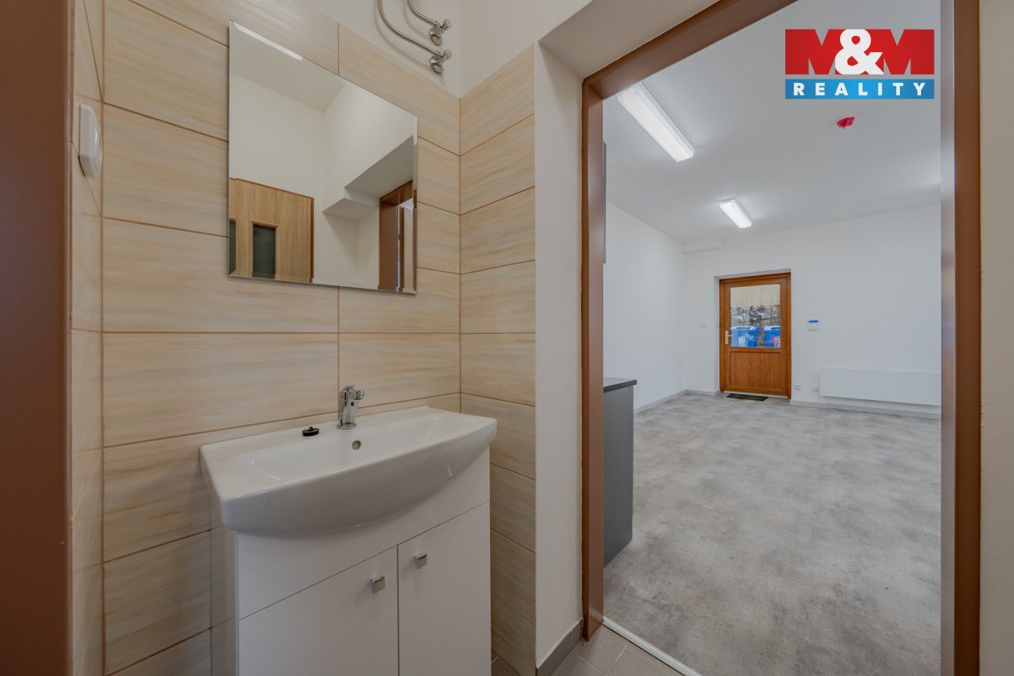 Pronájem komerčního prostoru 129 m² - foto 3