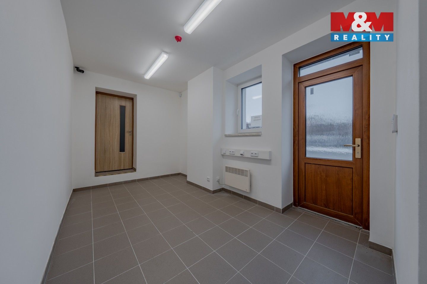 Pronájem komerčního prostoru 129 m² - foto 12