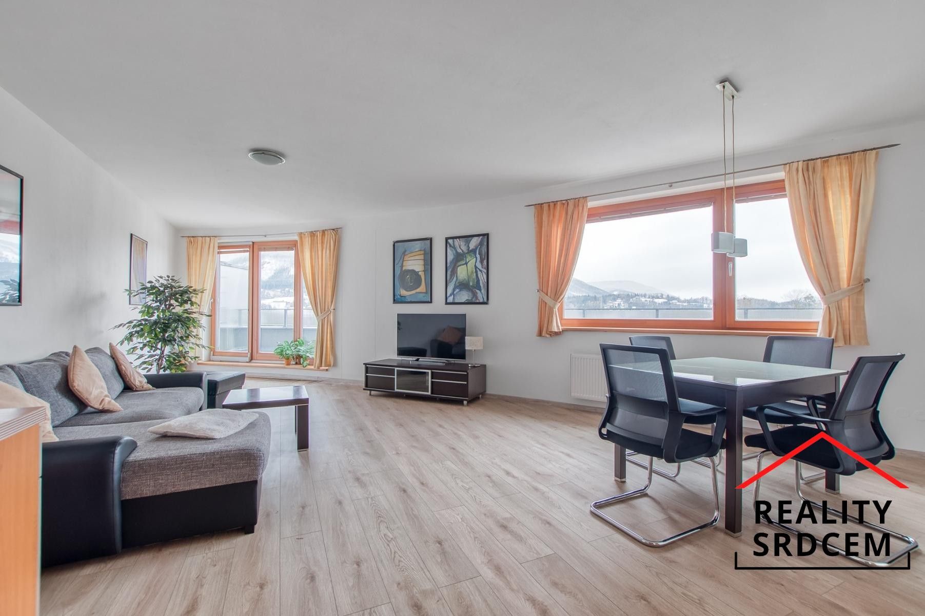 Pronájem bytu 2+kk 68 m² - foto 2