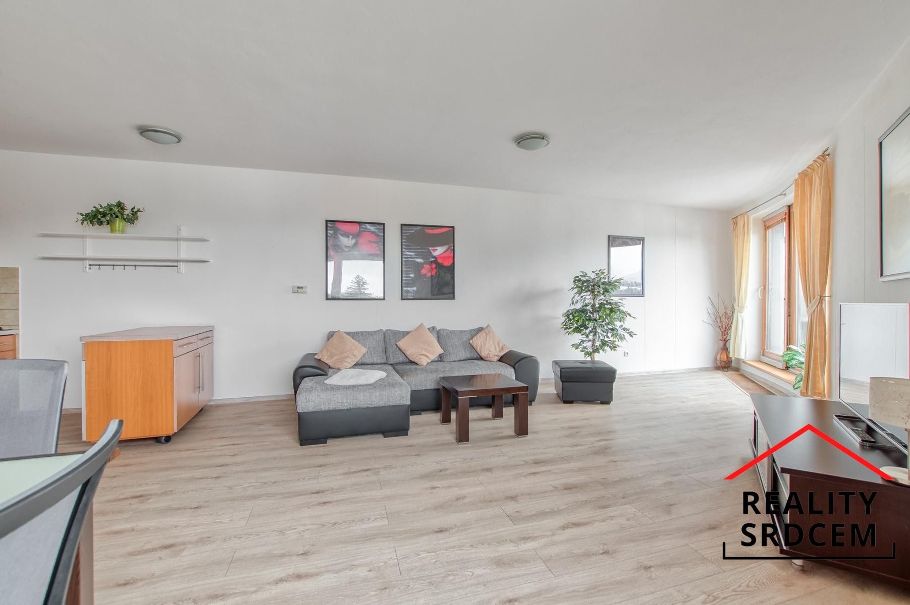 Pronájem bytu 2+kk 68 m² - foto 6