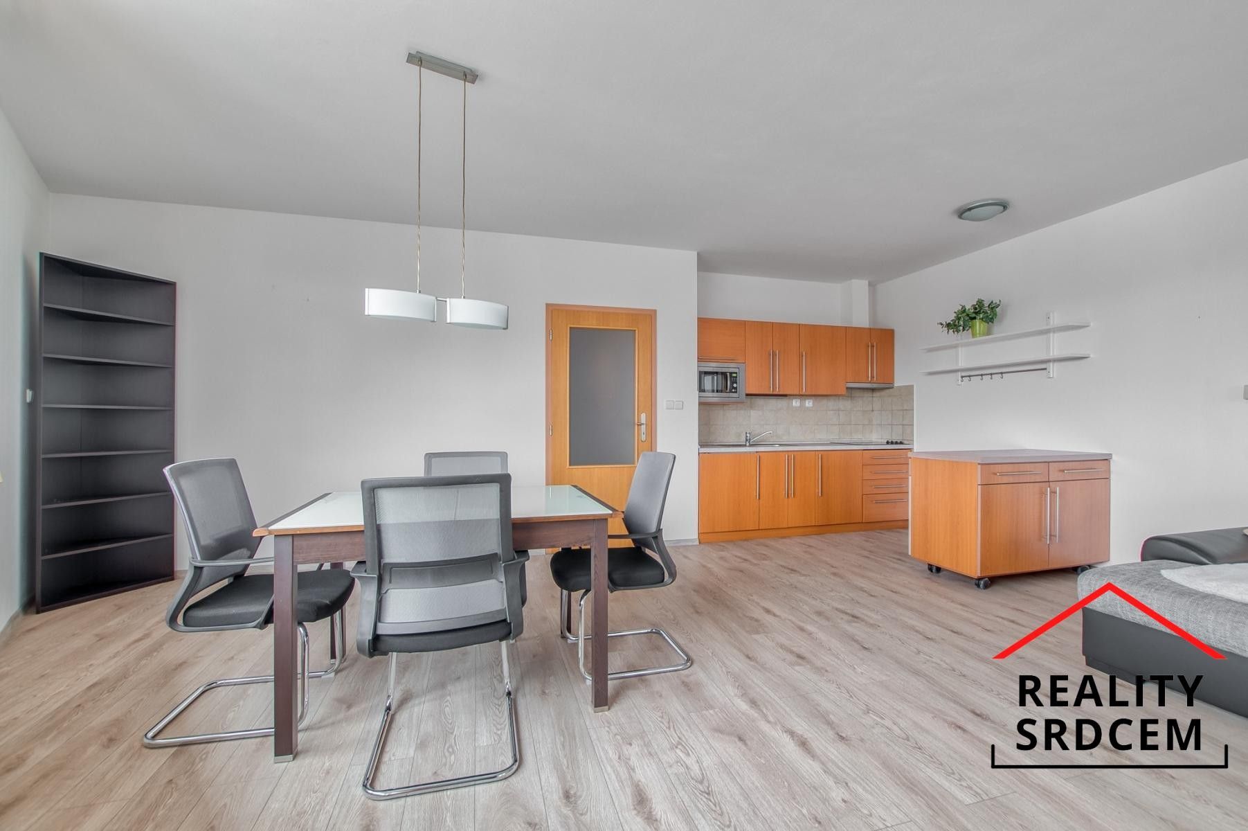 Pronájem bytu 2+kk 68 m² - foto 5