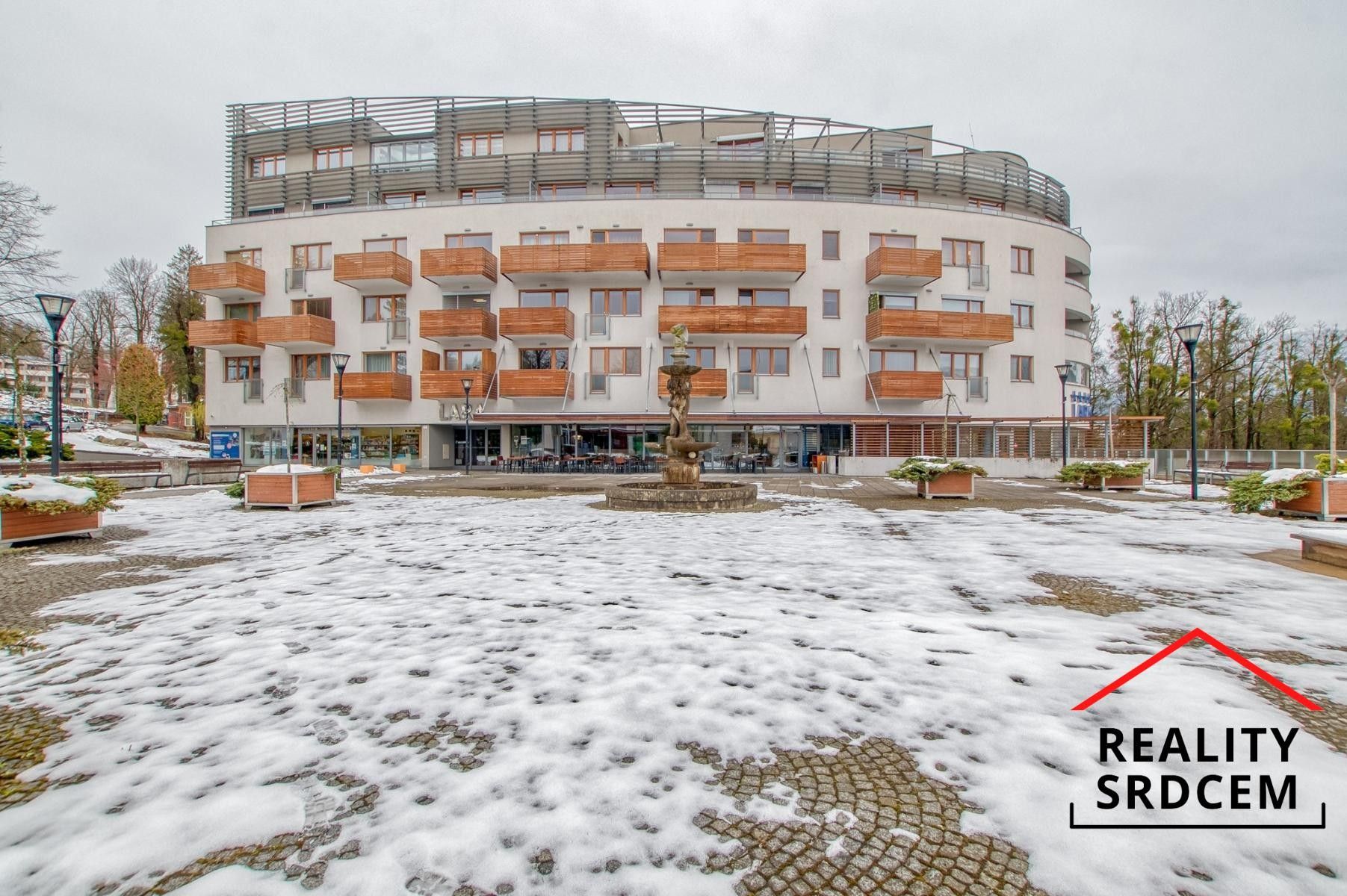 Pronájem bytu 2+kk 68 m² - foto 1