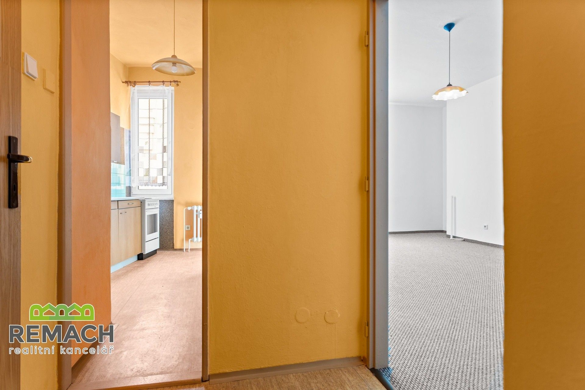 Pronájem bytu 1+1 40 m² - foto 5