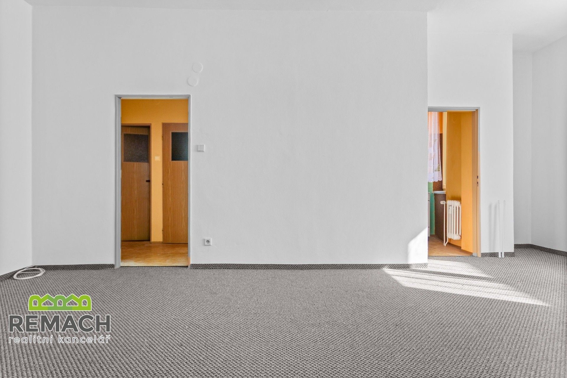 Pronájem bytu 1+1 40 m² - foto 4