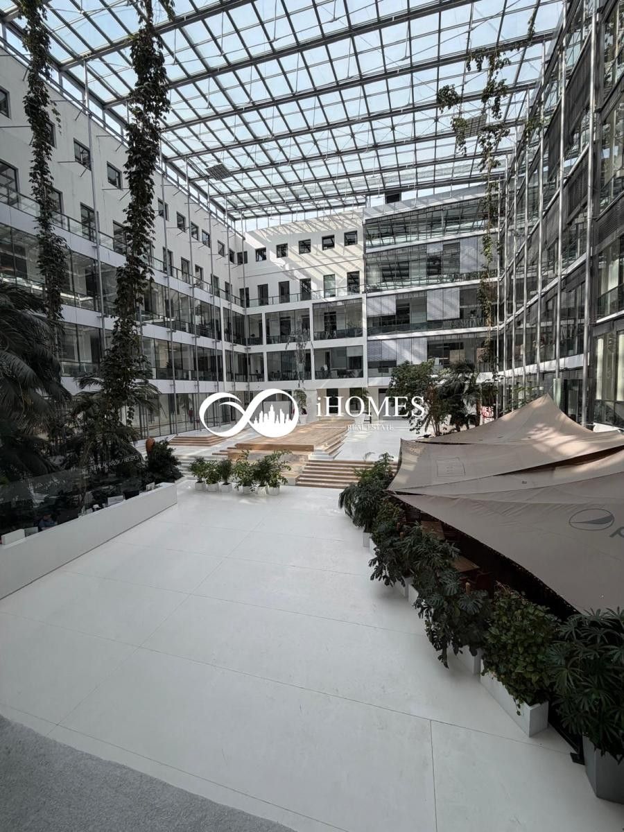 Pronájem komerčního prostoru 126 m² - foto 1