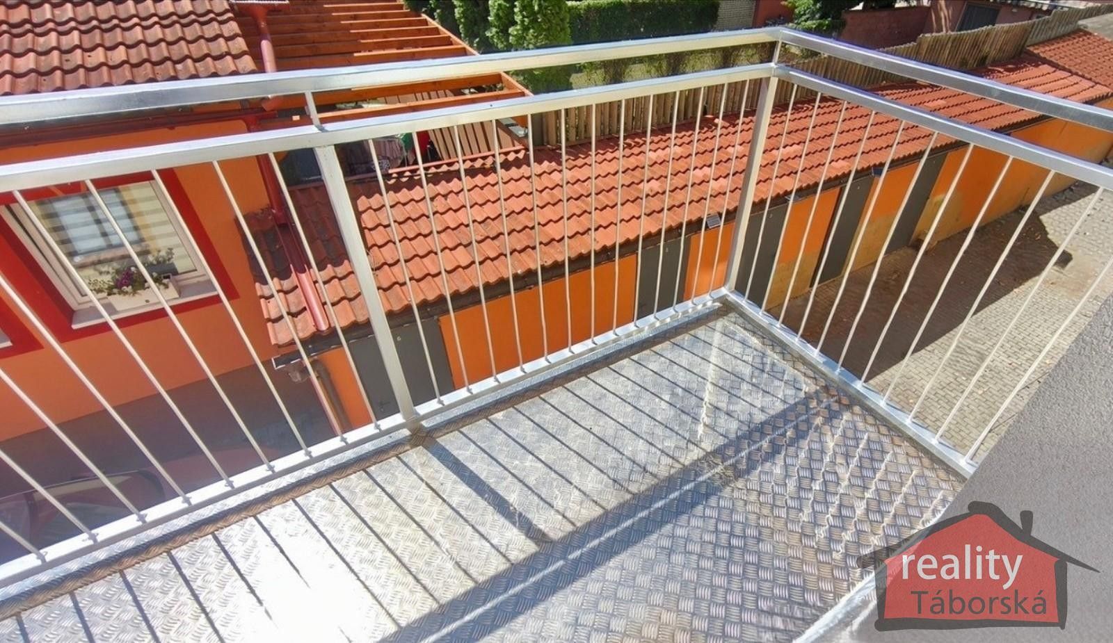 Prodej bytu 2+kk 42 m² - foto 1