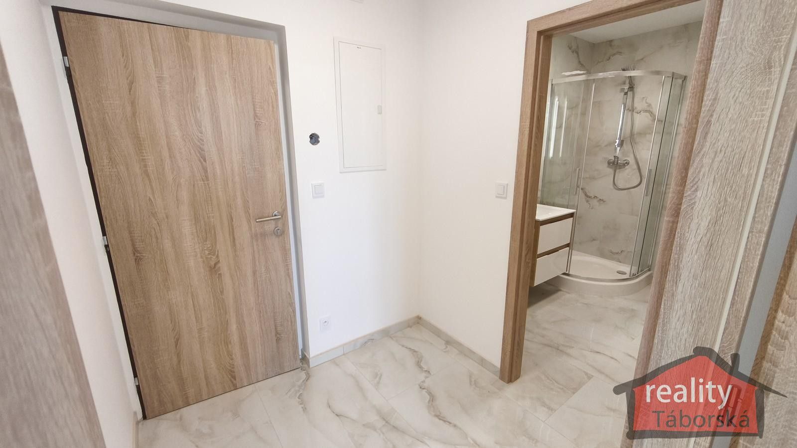 Prodej bytu 2+kk 42 m² - foto 3