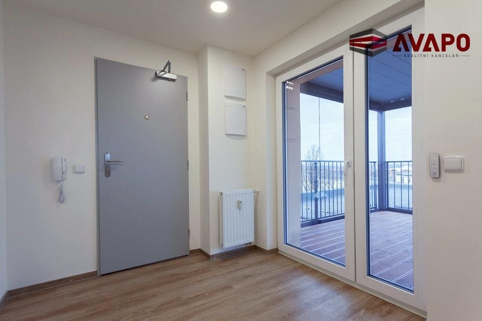 Pronájem bytu 4+kk 119 m² - foto 10