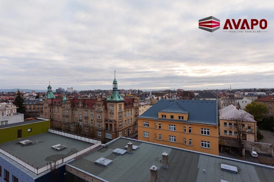 Pronájem bytu 4+kk 119 m² - foto 21