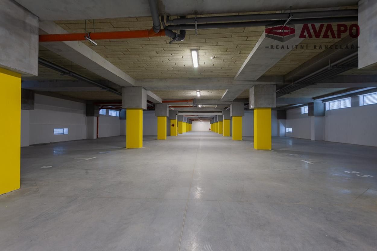 Pronájem bytu 4+kk 119 m² - foto 22