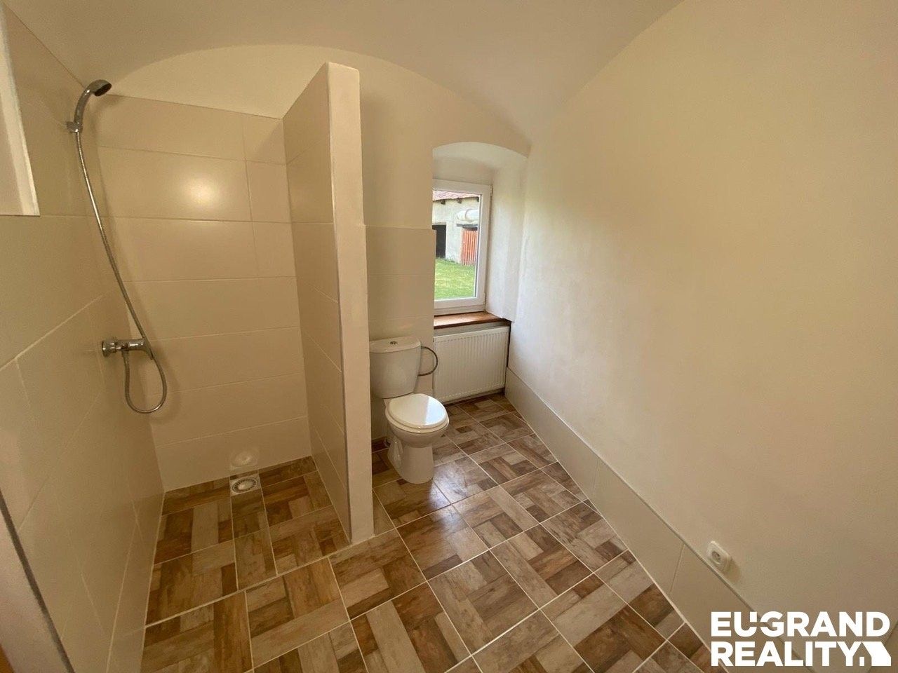 Prodej komerčního prostoru 310 m² - foto 8