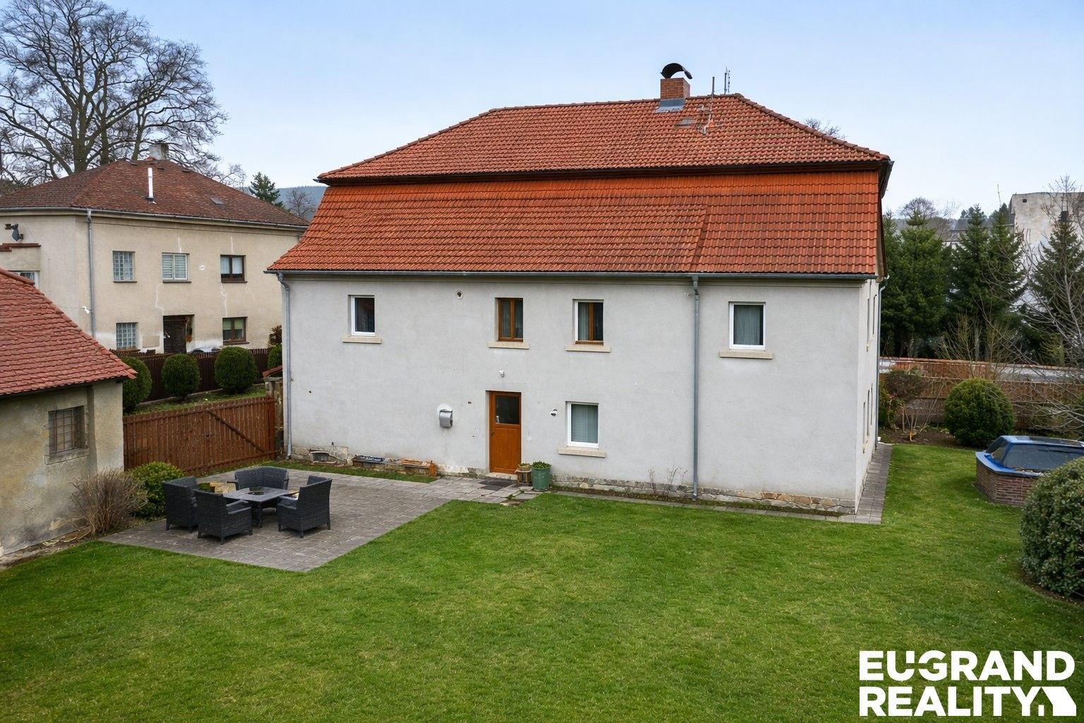 Prodej komerčního prostoru 310 m² - foto 2