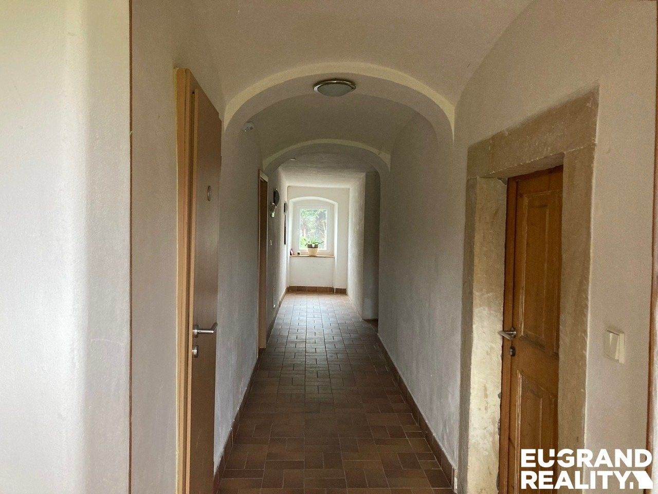 Prodej komerčního prostoru 310 m² - foto 9