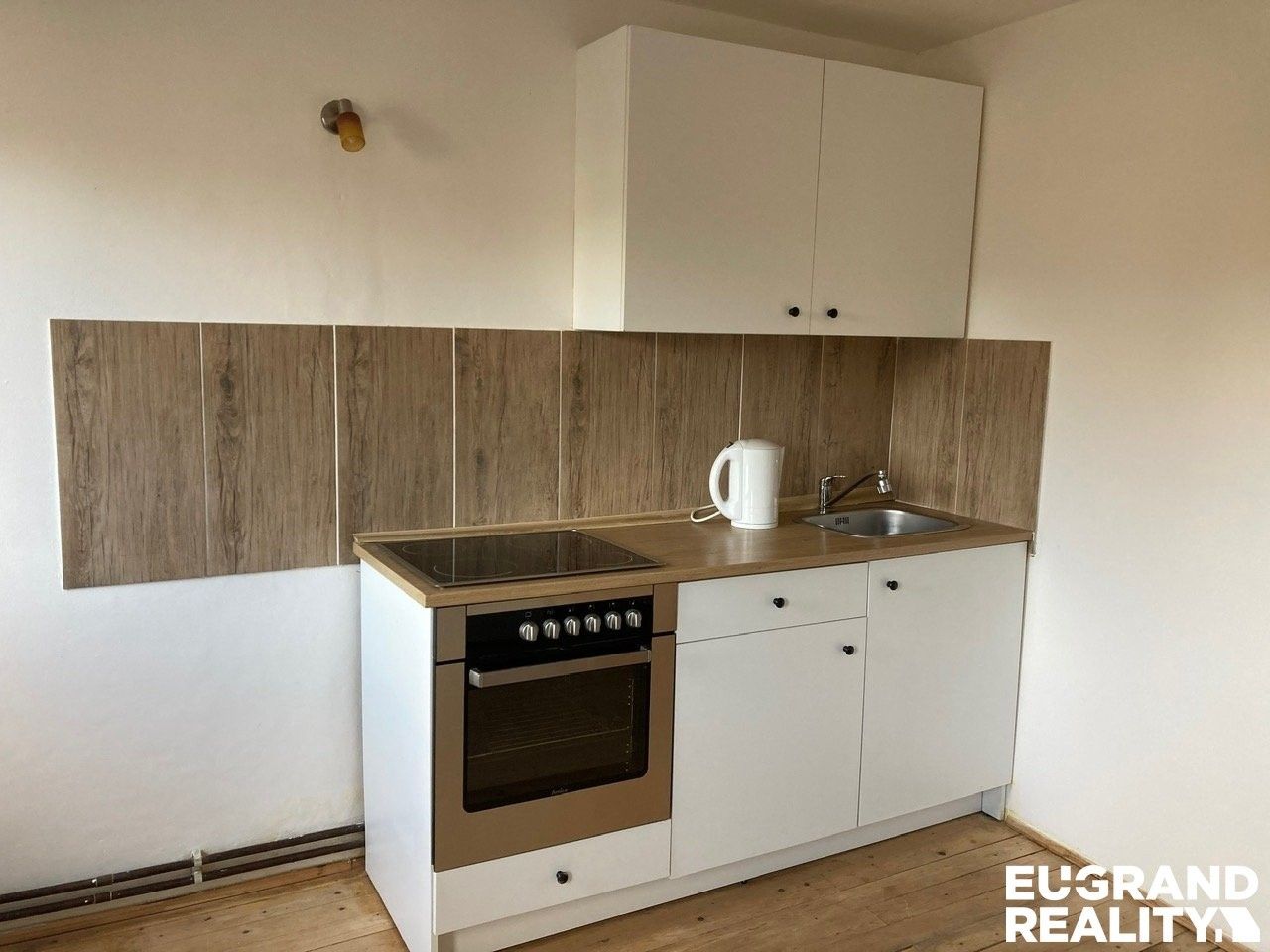 Prodej komerčního prostoru 310 m² - foto 17