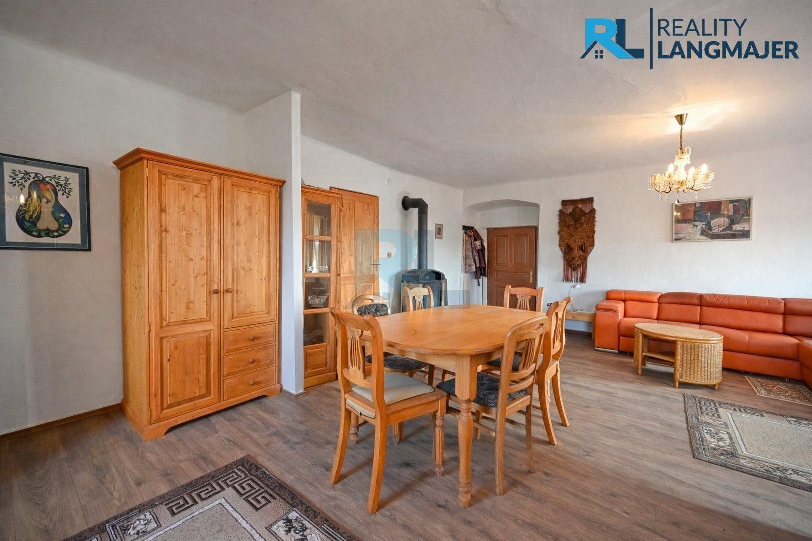 Prodej nemovitosti 410 m² - foto 7