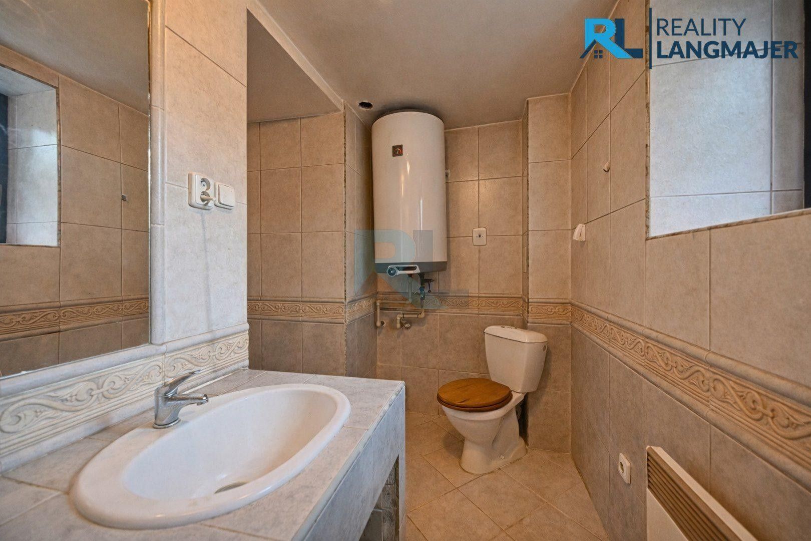 Prodej nemovitosti 410 m² - foto 13